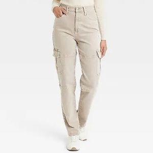 Women’s High-Rise 90s straight cargo jeans - sand size 4 NWOT